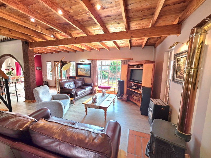4 Bedroom Property for Sale in La Provance Free State